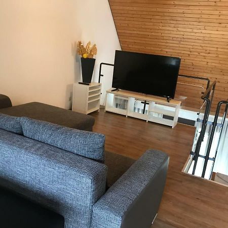 Bames Badurach Metzingen Stuttgart Apartamento Bad Urach Exterior foto